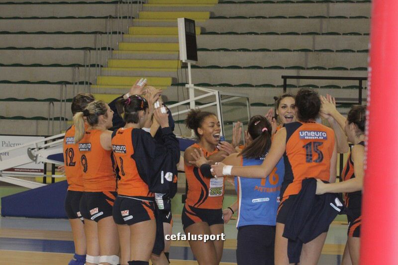 111221 stefanese 340_tn.jpg
